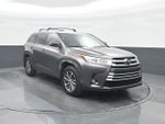 2017 Highlander Thumbnail 8
