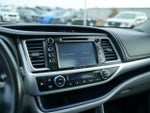 2017 Highlander Thumbnail 13