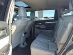 2017 Highlander Thumbnail 18