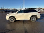 2018 Highlander Thumbnail 5