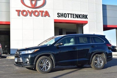 2018 Toyota Highlander AWD XLE 4DR SUV