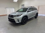 2019 Highlander Thumbnail 4
