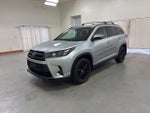 2019 Highlander Thumbnail 4