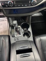 2019 Highlander Thumbnail 13