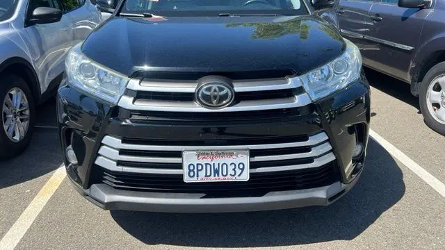 2019 Toyota Highlander SE