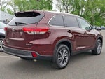 2019 Highlander Thumbnail 4