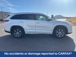 2017 Highlander Thumbnail 4