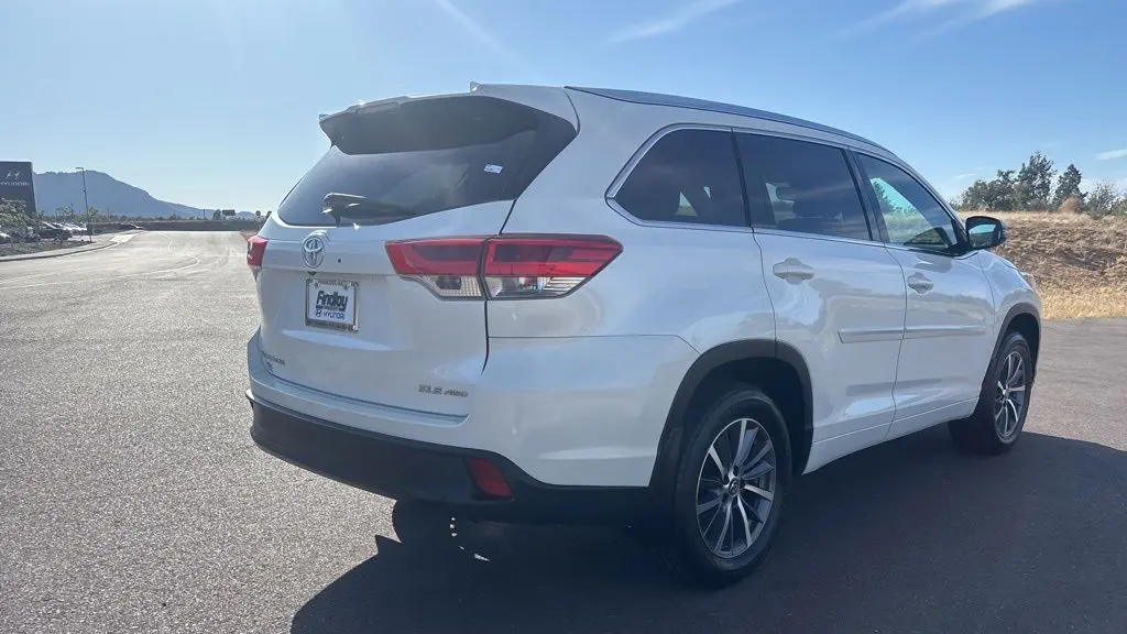 2017 Toyota Highlander XLE