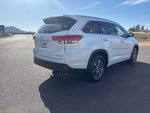 2017 Highlander Thumbnail 5