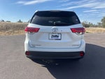 2017 Highlander Thumbnail 6