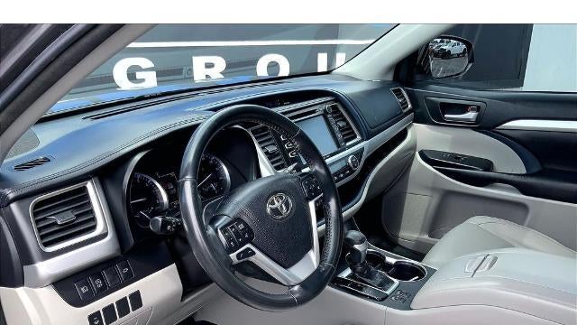 2018 Toyota Highlander SE