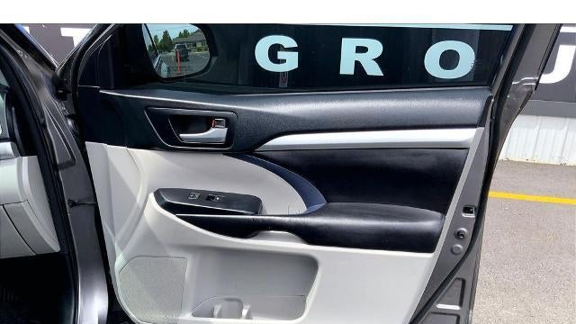 2018 Toyota Highlander SE