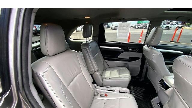 2018 Toyota Highlander SE