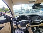 2018 Highlander Thumbnail 2