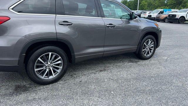 2018 Toyota Highlander SE
