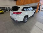 2019 Highlander Thumbnail 9