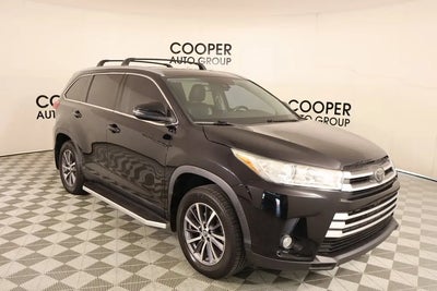2019 Toyota Highlander AWD XLE 4DR SUV
