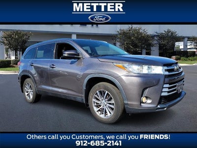 Photo of a 2019 Toyota Highlander AWD XLE 4DR SUV for sale