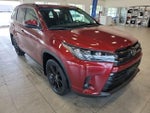 2019 Highlander Thumbnail 5
