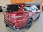 2019 Highlander Thumbnail 7