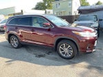 2019 Highlander Thumbnail 2