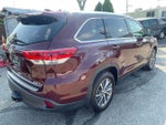 2019 Highlander Thumbnail 8
