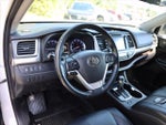 2018 Highlander Thumbnail 17
