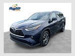 2023 Highlander Hybrid Thumbnail 1