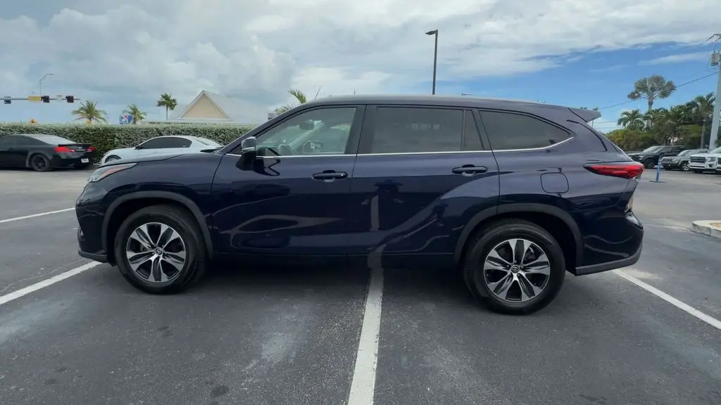 2023 Toyota Highlander - $38,980