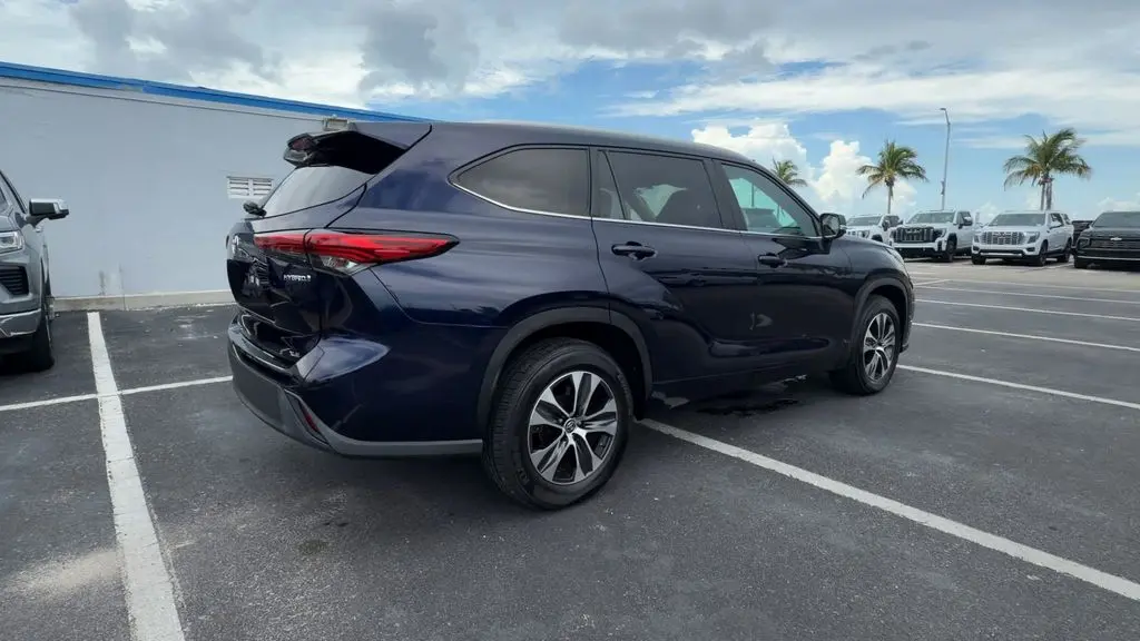 2023 Toyota Highlander - $38,980
