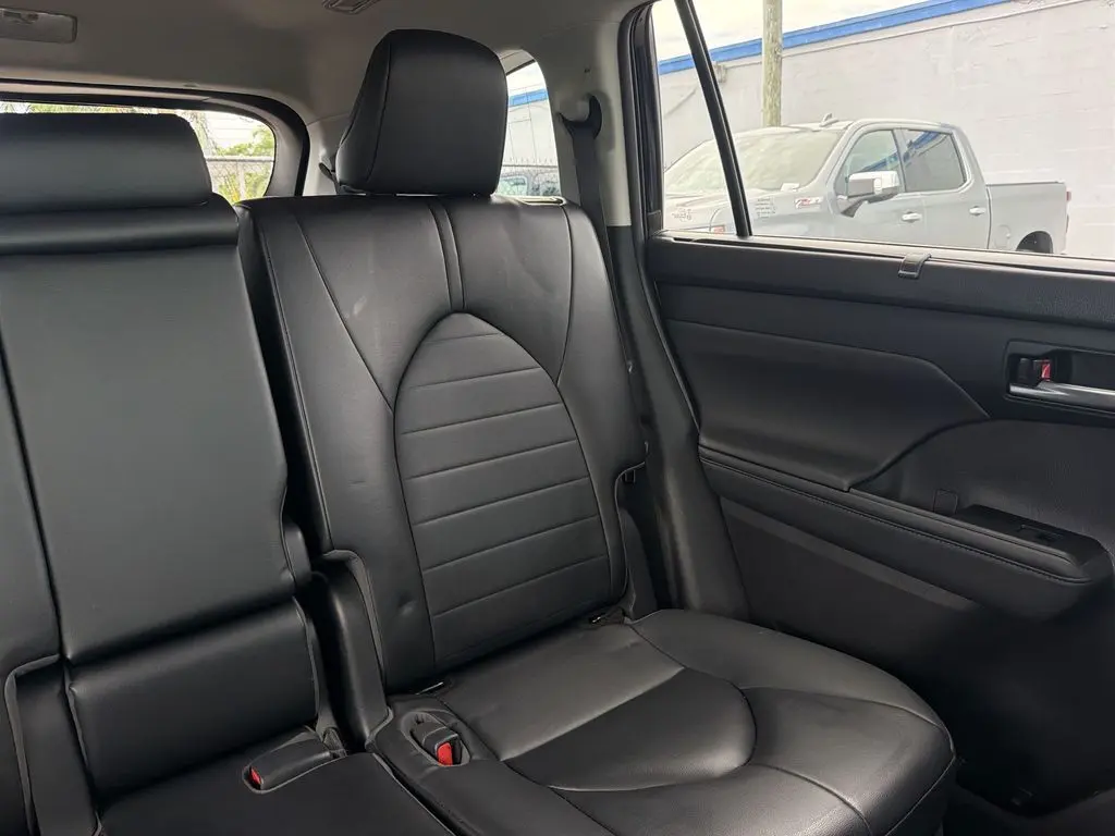 2023 Toyota Highlander - $38,980