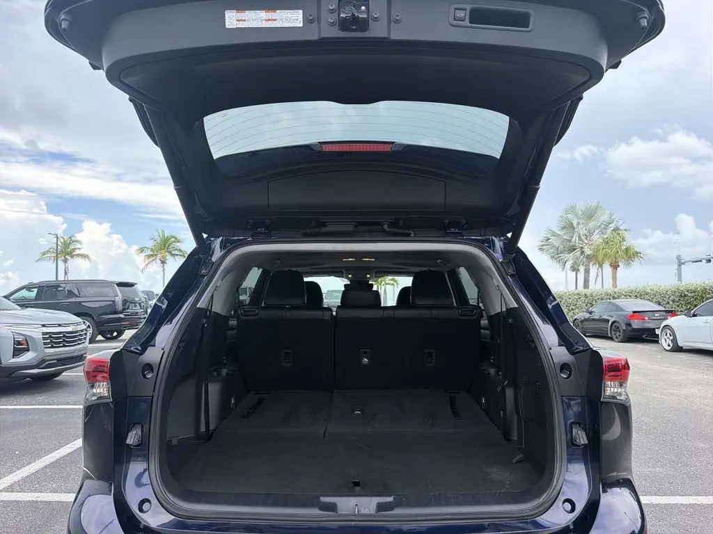2023 Toyota Highlander - $38,980