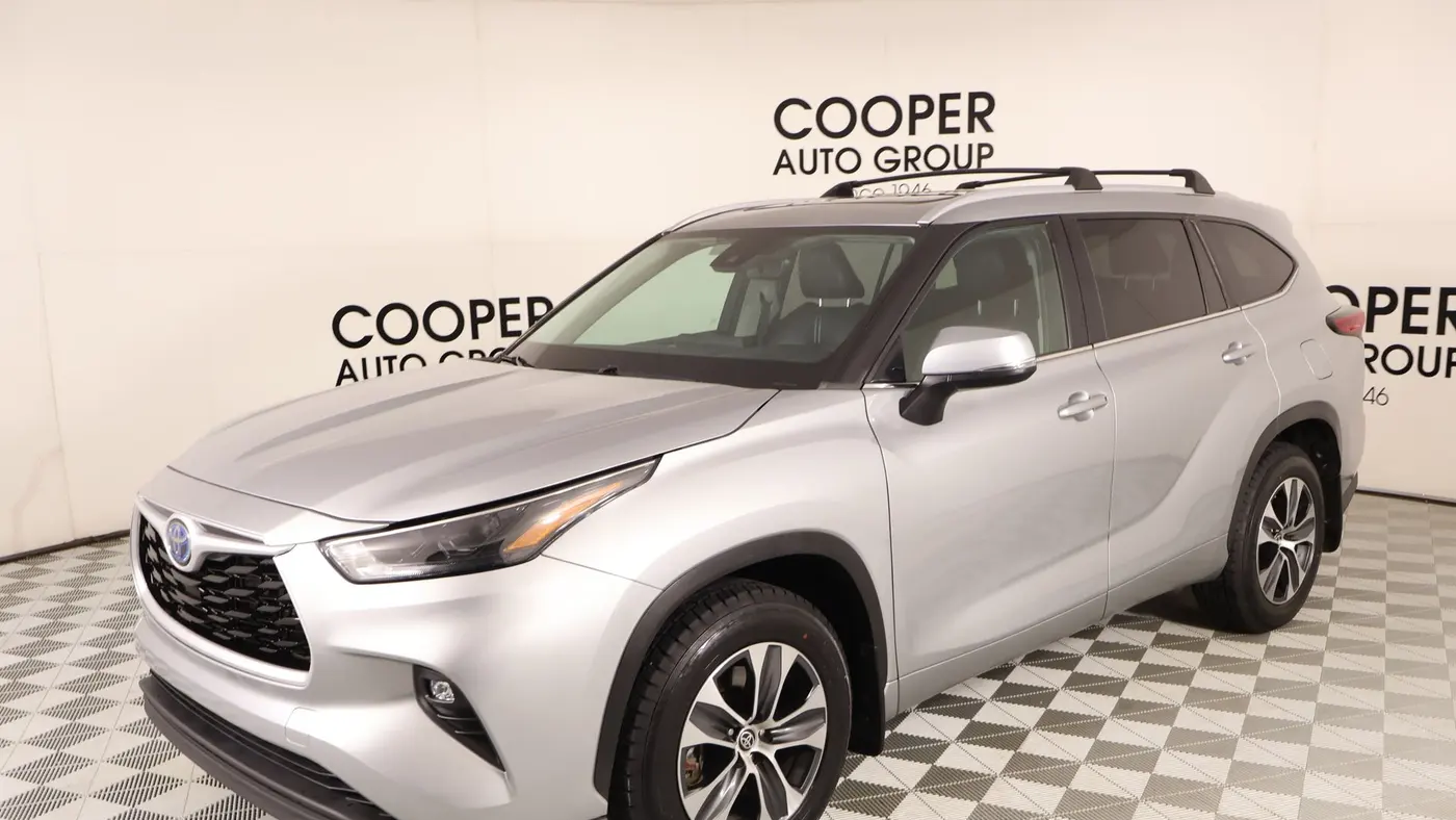 2023 Toyota Highlander Hybrid XLE