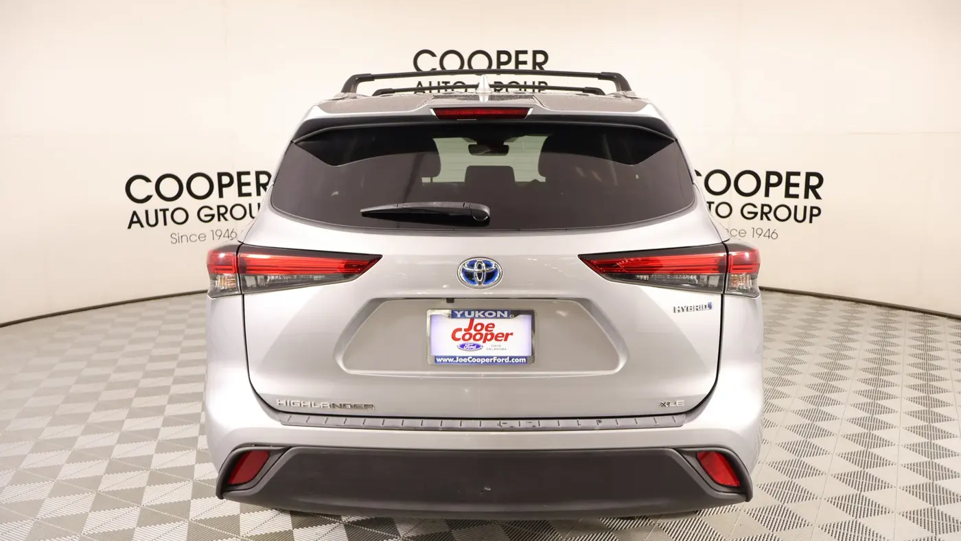 2023 Toyota Highlander Hybrid XLE