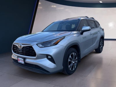 2023 Toyota Highlander Hybrid XLE 4DR SUV