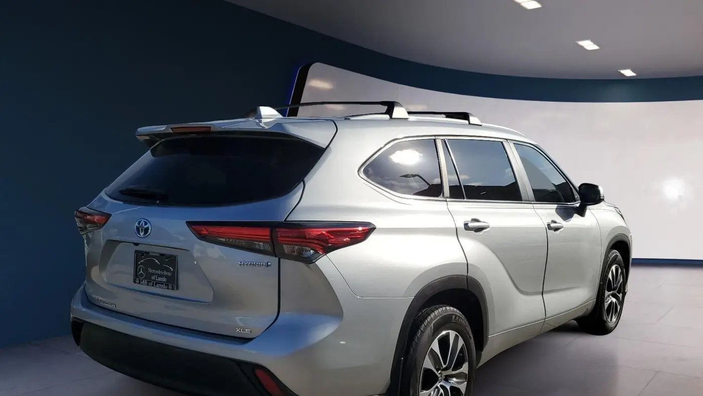 2023 Toyota Highlander Hybrid XLE