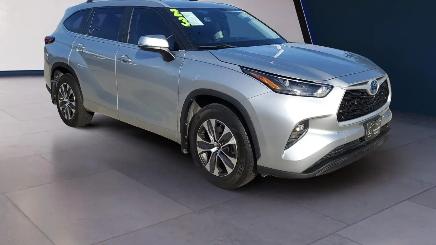 2023 Toyota Highlander Hybrid XLE