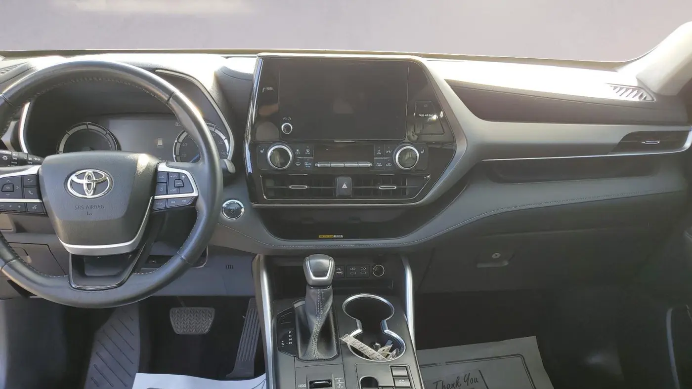 2023 Toyota Highlander Hybrid XLE