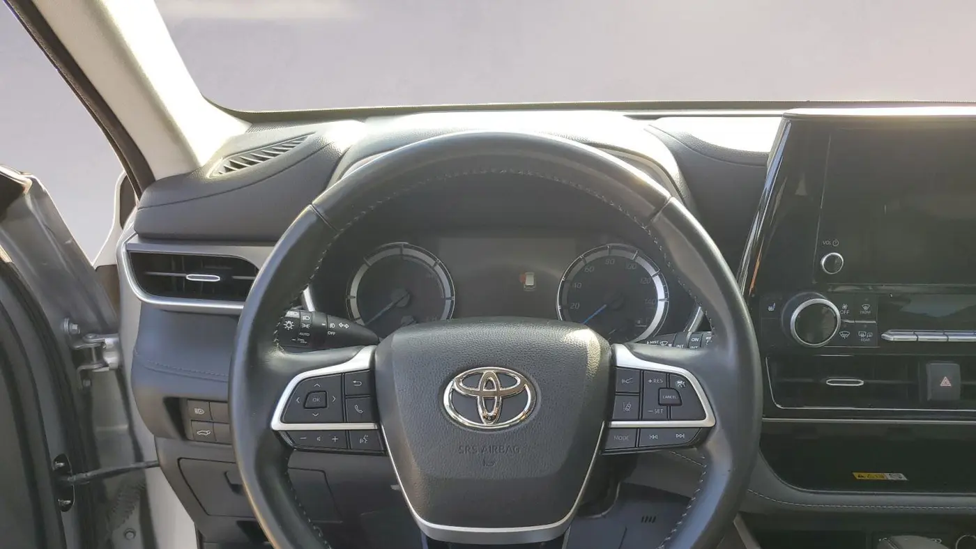 2023 Toyota Highlander Hybrid XLE