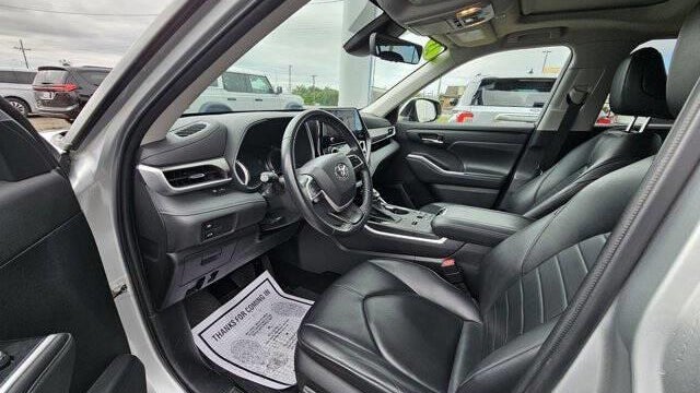 2023 Toyota Highlander Hybrid XLE