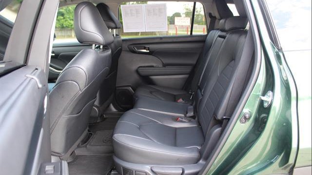 2025 Toyota Highlander Hybrid XLE