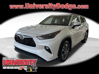 2024 Toyota Highlander Hybrid AWD XLE 4DR SUV