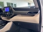2024 Highlander Hybrid Thumbnail 24