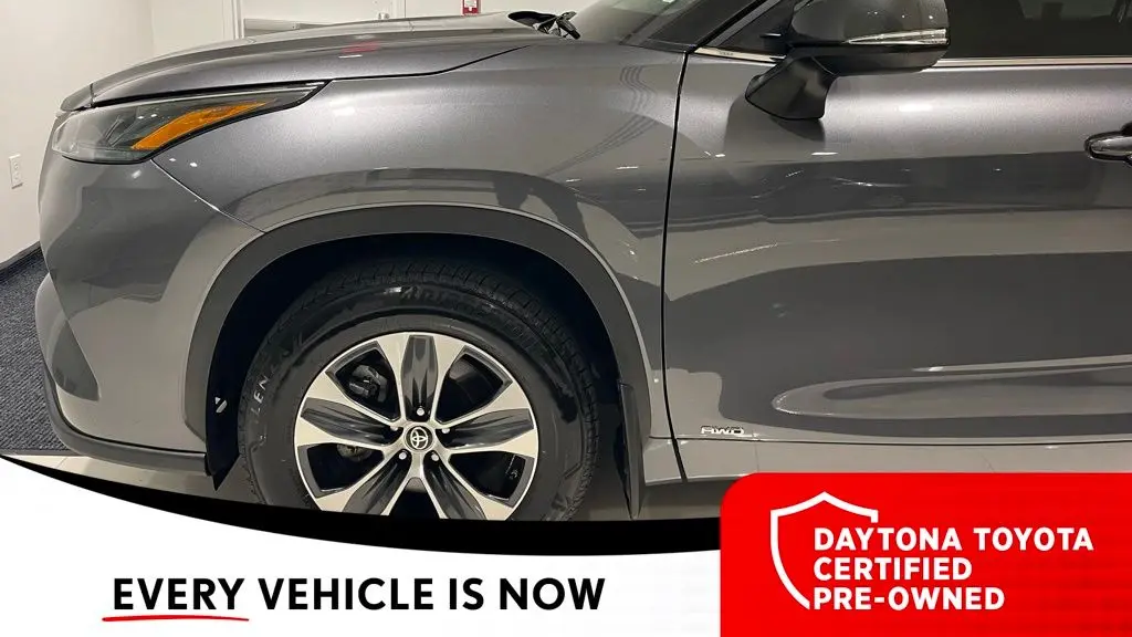 2025 Toyota Highlander Hybrid XLE