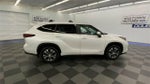 2024 Highlander Hybrid Thumbnail 9