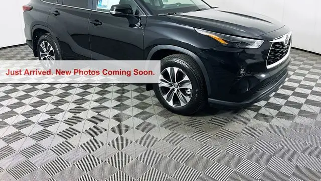Preowned 2026 Toyota Highlander Hybrid XLE for Sale