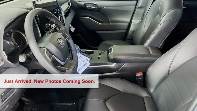 2026 Toyota Highlander Hybrid XLE