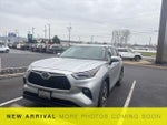 2023 Highlander Hybrid Thumbnail 2