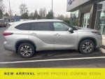 2023 Highlander Hybrid Thumbnail 9