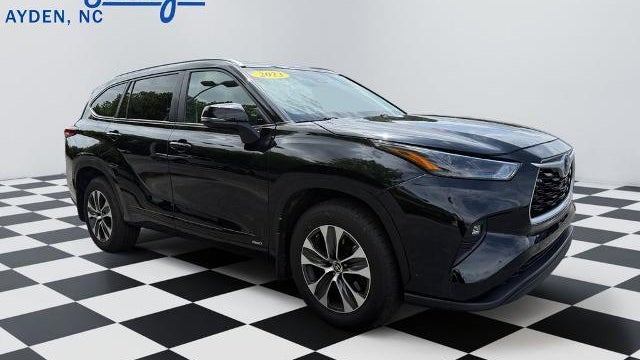 2023 Toyota Highlander Hybrid XLE